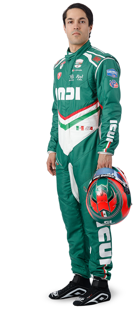 Salvador de Alba standing