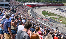 Thumbnail for Hy-Vee, INDYCAR Extend Partnership for Iowa Race Weekend