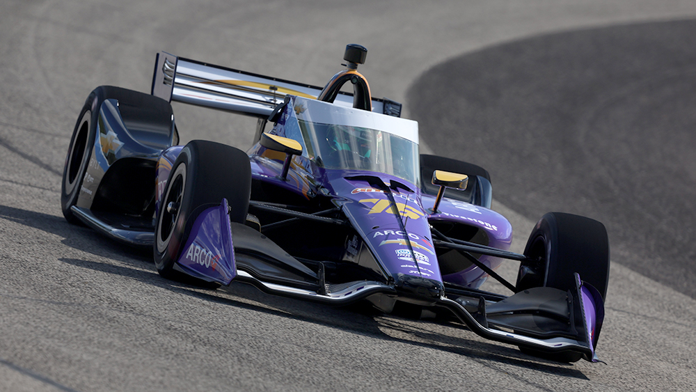 Josef Newgarden Jumps to Top in First Milwaukee Practice