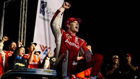 thumbnail for Josef Newgarden Continues Short Oval Reign With WWTR Win