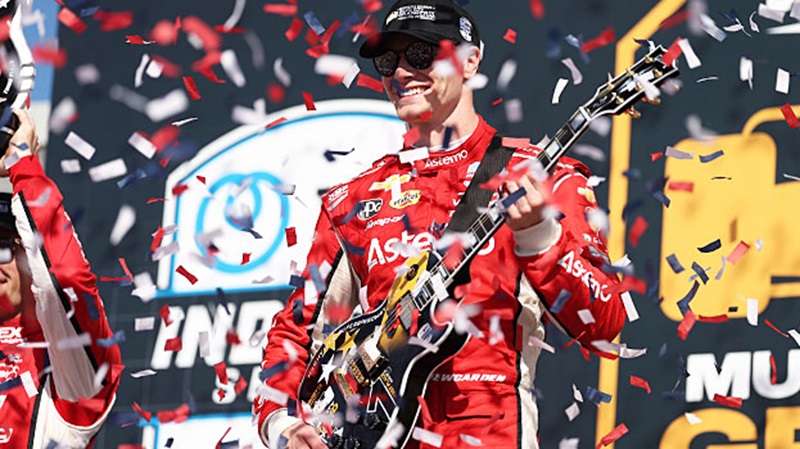 Josef Newgarden wins the 2025 Borchetta Bourbon Music City Grand Prix presented by WillScot